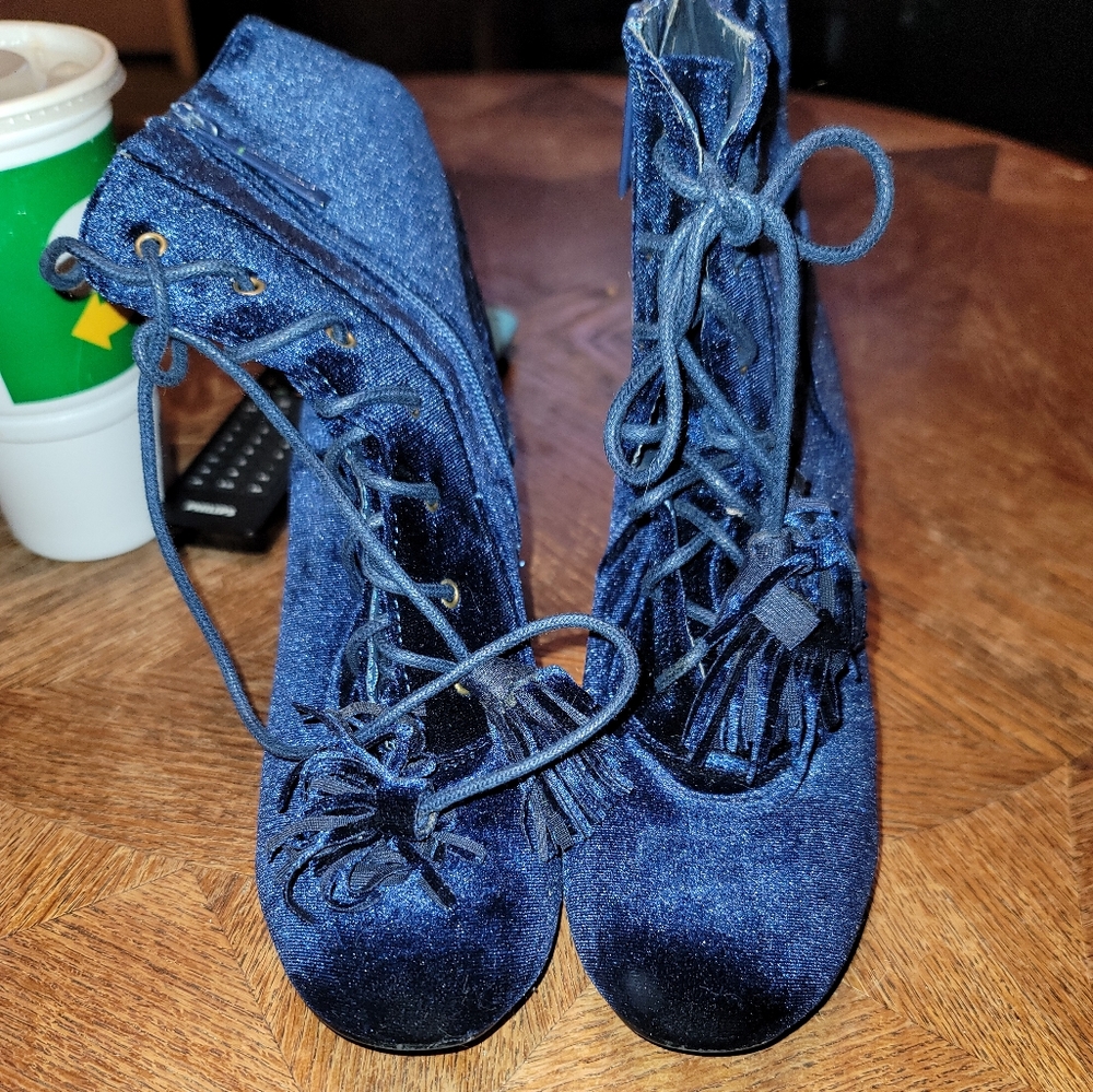 Womens blue suede heal boots with side zipper and fancy laces